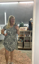 Load image into Gallery viewer, Leopard Tshirt Dress
